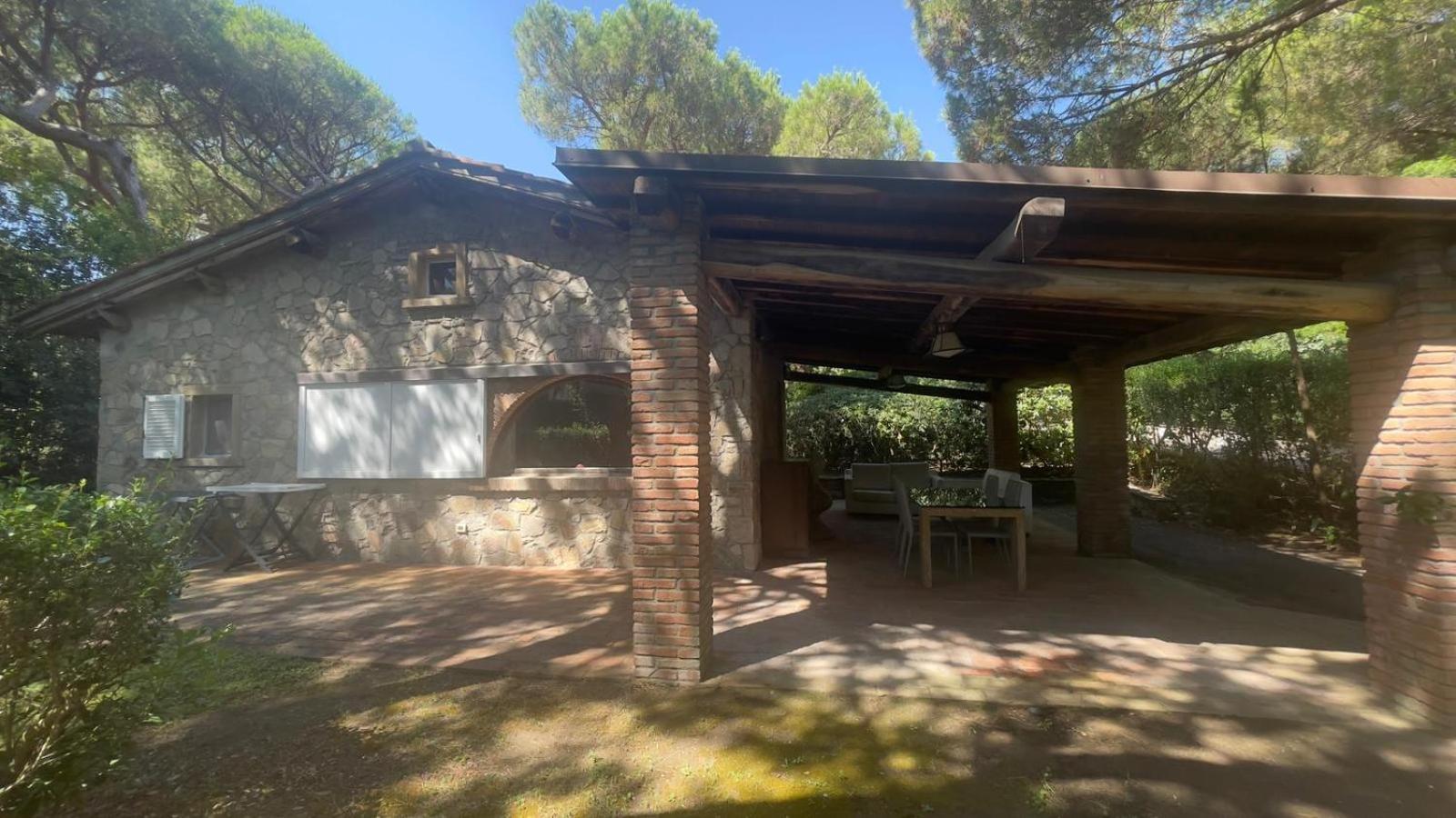 Villaggio I Sorbizzi Marina Di Bibbona Exterior photo
